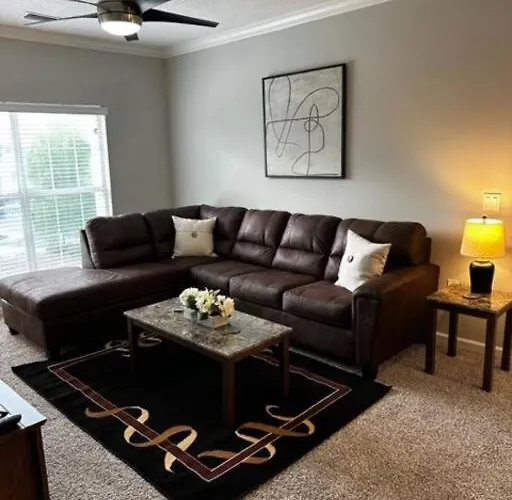 Extravagant 2 Br/2 Ba Apartment